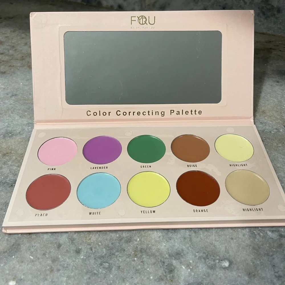 New in box BFY Color Correcting Palette - Cream
